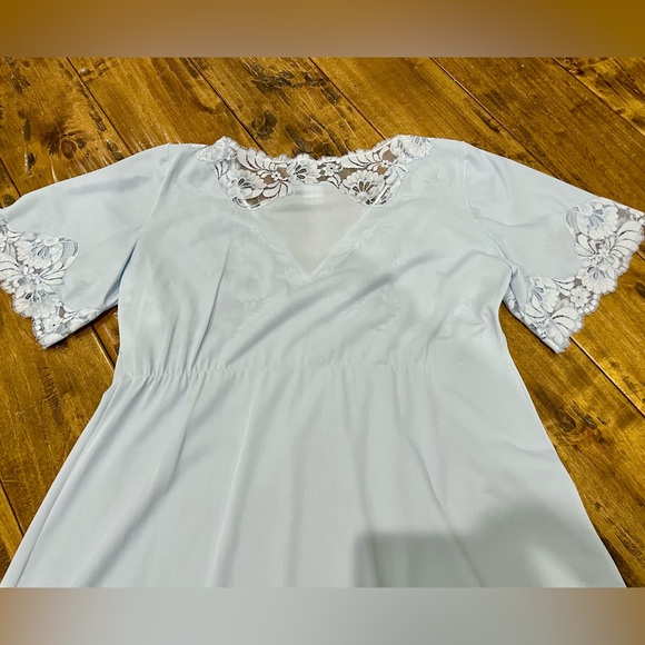 Vintage Confezione Anna blue silky nightgown muumuu nightie with lace - Picture 6 of 8